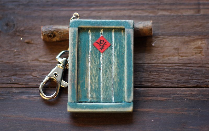 Mini old door ㅠ keychain / dark green - ที่ห้อยกุญแจ - ไม้ สีน้ำเงิน