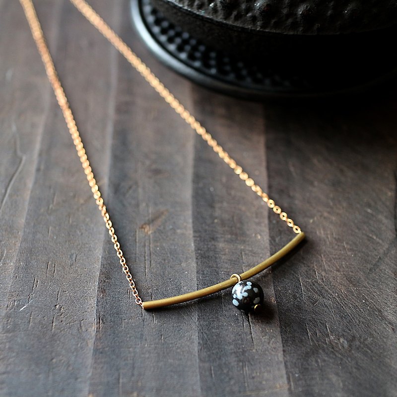 Muse natural wind series NO.190 black alabaster brass elbow clavicle necklace - Necklaces - Gemstone Black