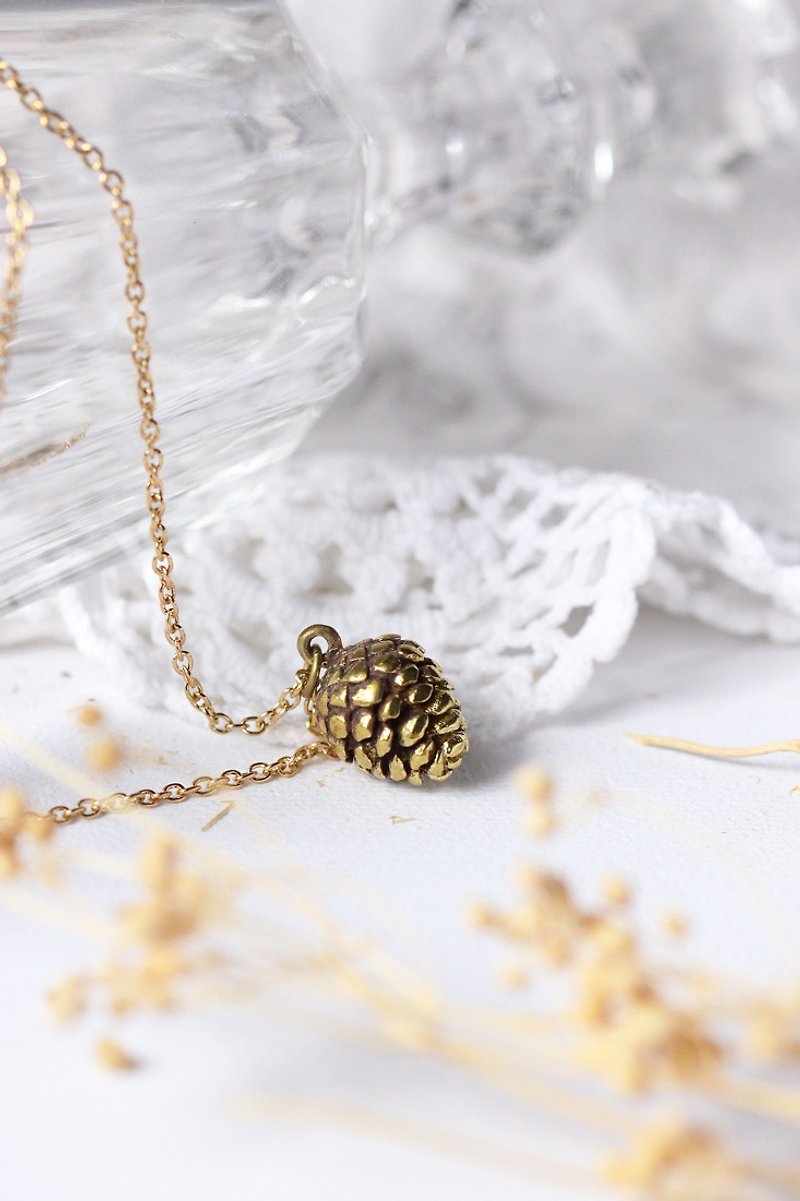 Pine ball pendant necklace by linen. - 項鍊 - 其他金屬 