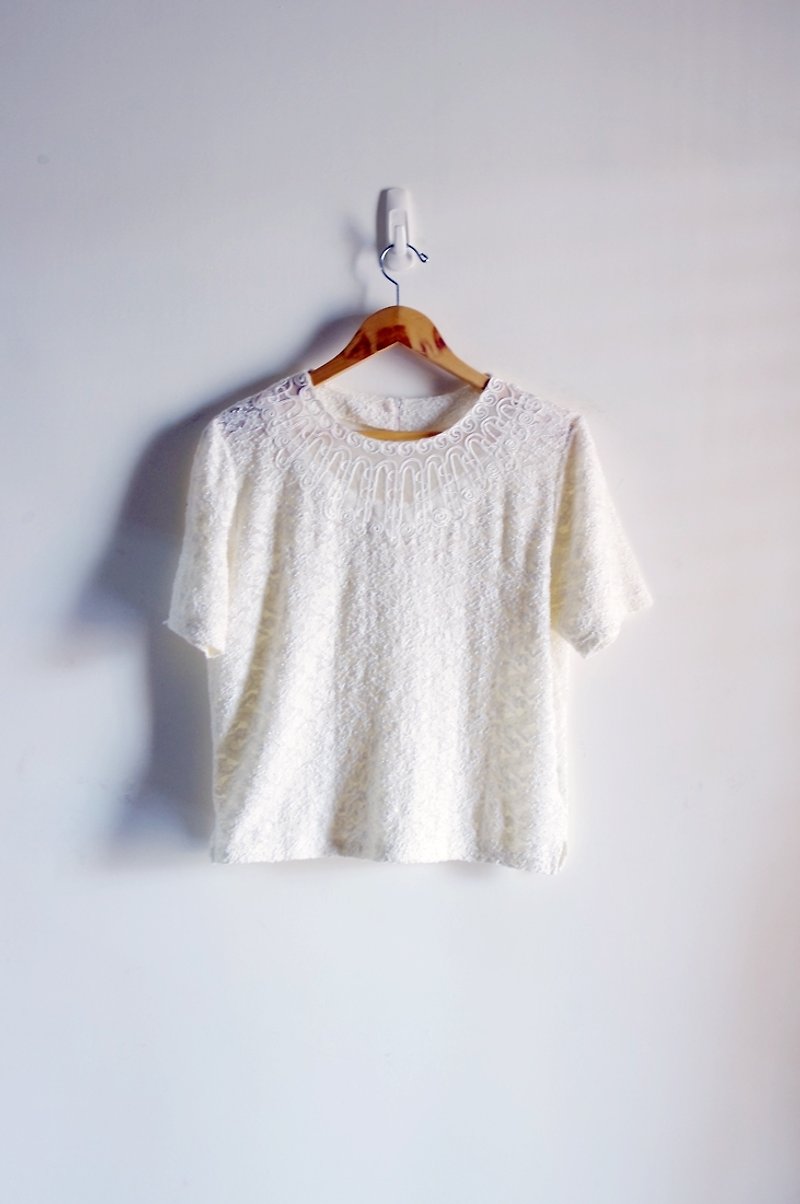 Just pills and cat ♫ ~ temperament white crochet blouse - สเวตเตอร์ผู้หญิง - วัสดุอื่นๆ ขาว