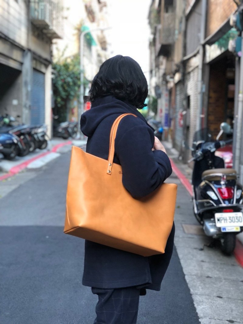 豪大! 黄植鞣大方包・大きサイズのトート - Messenger Bags & Sling Bags - Genuine Leather Brown