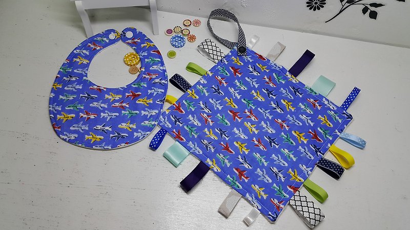 Aircraft row station Mi Yuefu bib + comfort towel (double yarn) sky blue - Baby Gift Sets - Cotton & Hemp Blue