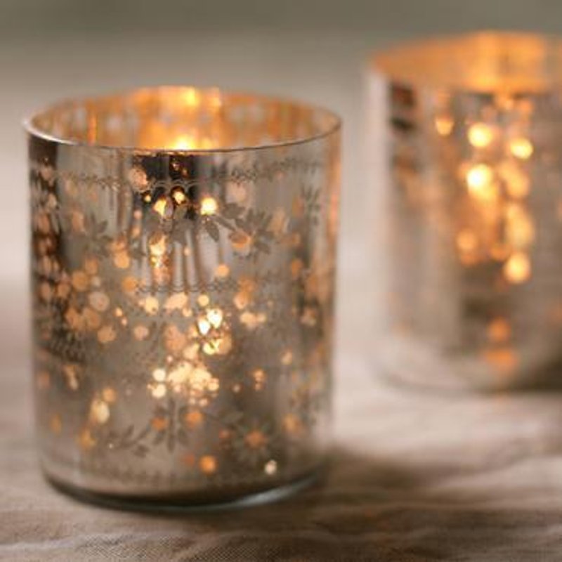 Sparkling Silver T Light Holder - ของวางตกแต่ง - วัสดุอื่นๆ สีเหลือง