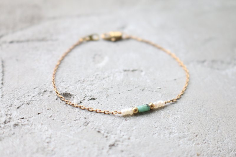 <☞ HAND IN HAND ☜> Turquoise - a small tube burn brass bracelet (0265) - Bracelets - Gemstone Green