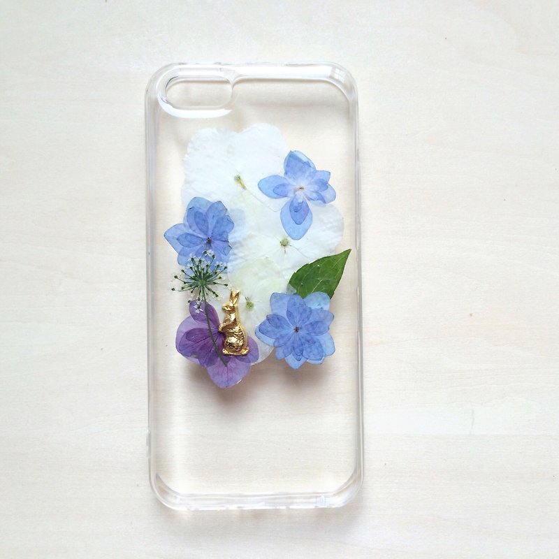 Pressed flowers Phone Case With Rabbit / Hydrangea - Phone Cases - Other Materials 