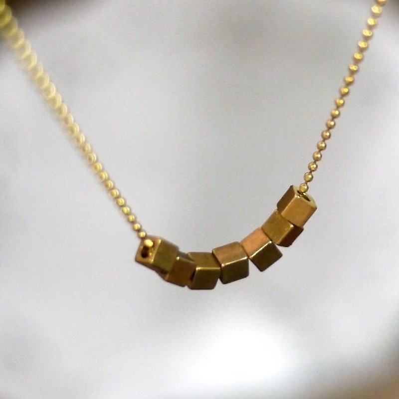 [Jewelry] Jin Xialin ‧ small parts Series: 7LUCK ‧ box section - สร้อยคอ - โลหะ 