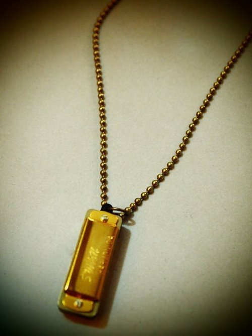 Vintage mini harmonica long necklace Mini harmonica golden yellow (fine bead chain)