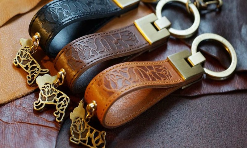 烙印花紋真皮鑰匙圈 (使用：鏤空雕花狗狗牌) - Other - Genuine Leather Brown