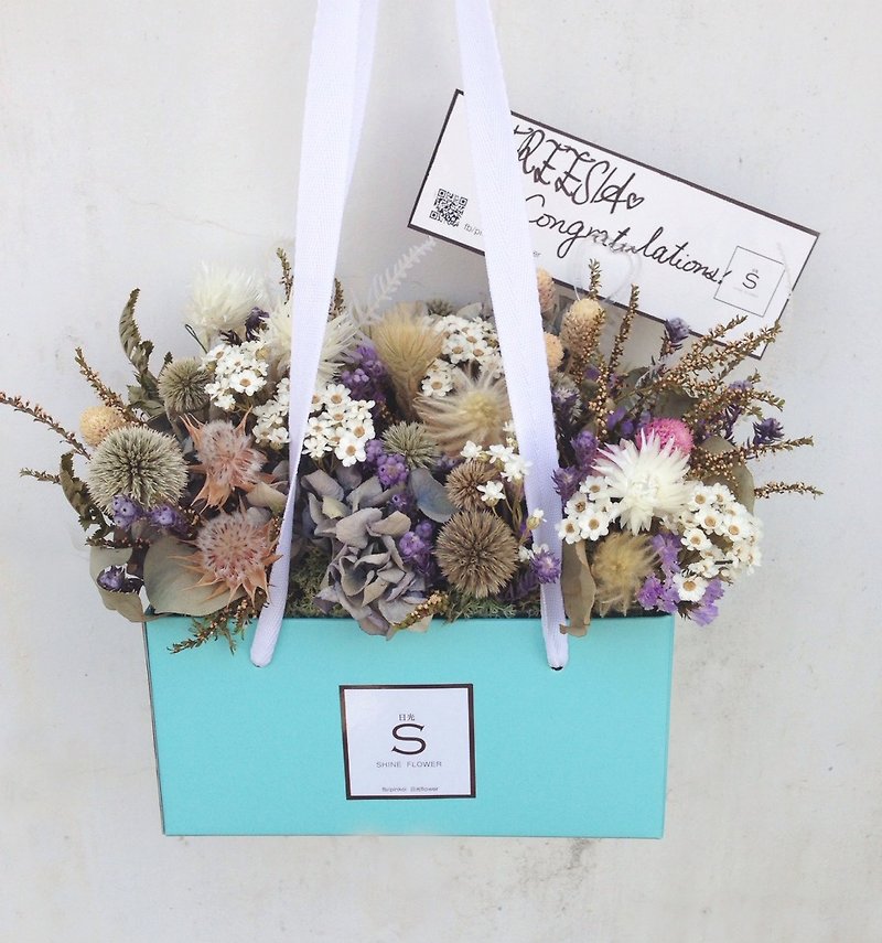 Urban romantic hand-held dry flower gift_can be customized_wedding/opening/lover gift - ตกแต่งต้นไม้ - พืช/ดอกไม้ หลากหลายสี
