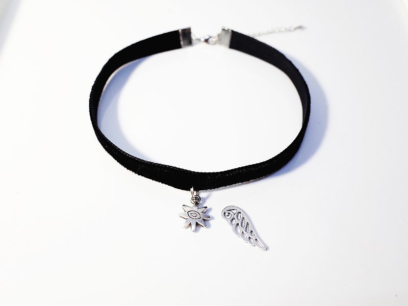 W&Y Atelier - Black Choker , Wing/Sun Necklace (4 colors) - สร้อยคอ - วัสดุอื่นๆ สีดำ