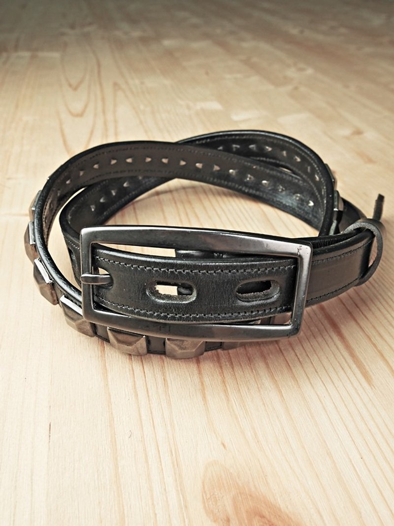 鉚釘牛皮窄版皮帶 - Bracelets - Genuine Leather 