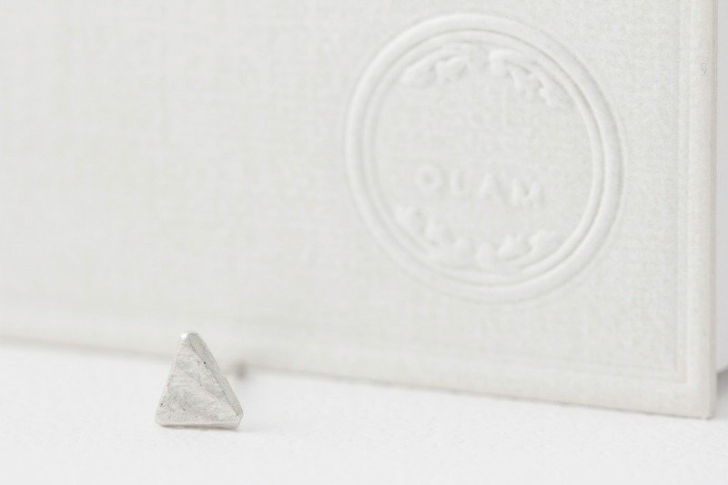 QLAM Handmade Sterling Silver Earrings-Suspended Triangle-Holy Spirit Nine Fruits Temperance-Gospel Jewelry Triangle - ต่างหู - โลหะ สีเทา