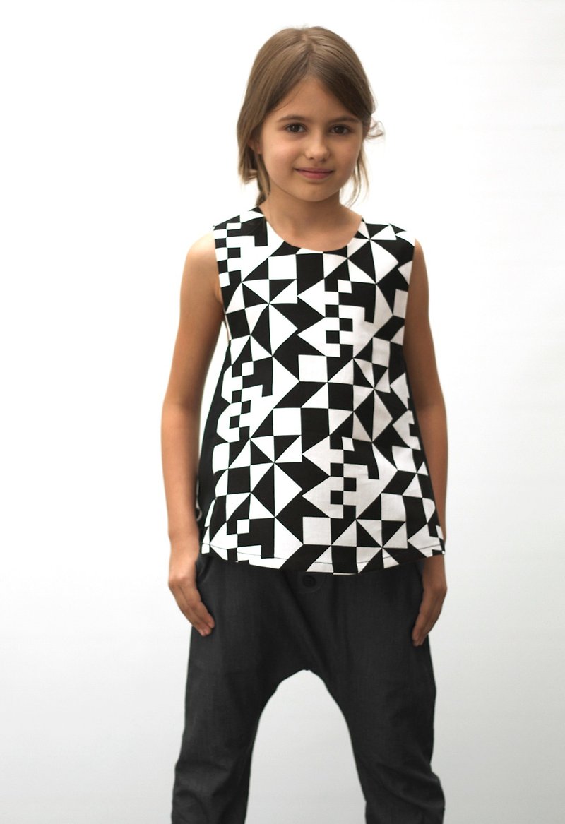 Spanish MOTORETA black and white geometric sleeveless top - อื่นๆ - ผ้าฝ้าย/ผ้าลินิน สีดำ