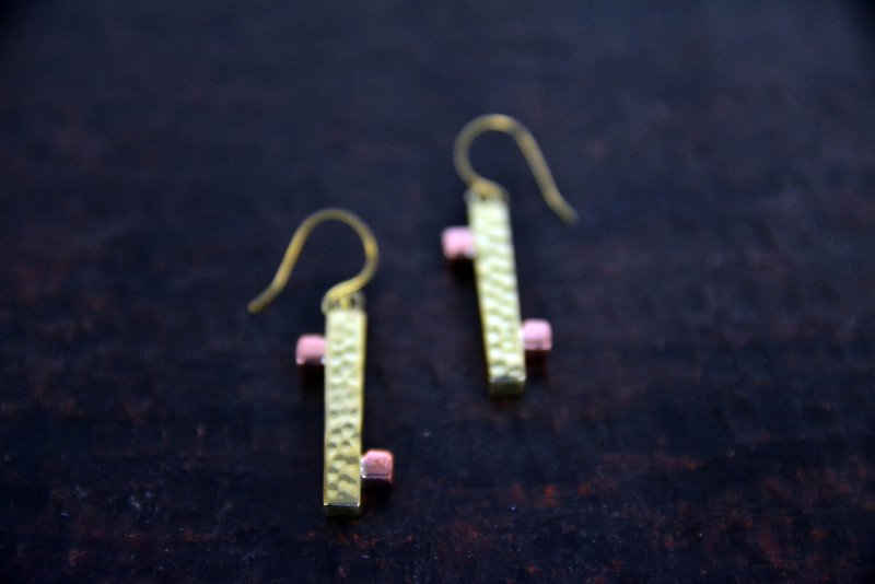 Straight brass earrings _ _ fair trade - ต่างหู - โลหะ สีทอง
