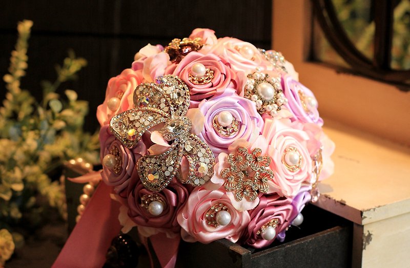 Bouquet of roses jewelry jewelry [series] Big Rose / oversized - อื่นๆ - วัสดุอื่นๆ สึชมพู