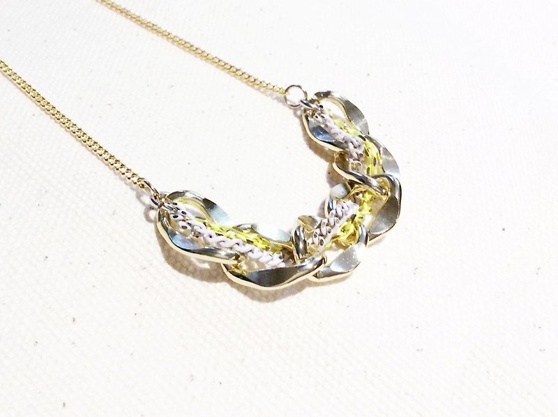 ~ ♥ smile universe white + fluorescent green necklace ✿ ✿ - Necklaces - Other Metals White