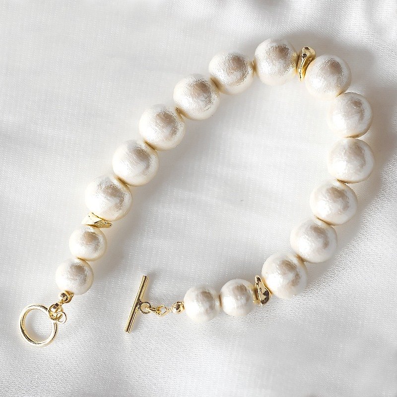 [Victoria cotton cotton pearl bracelet pearl bracelet design] - Bracelets - Other Metals White