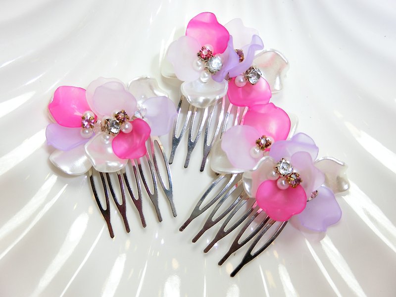 Wear mind ornaments - flower gesture S series comb -3 member group 1 (powder) - Hair Accessories - Other Materials Multicolor
