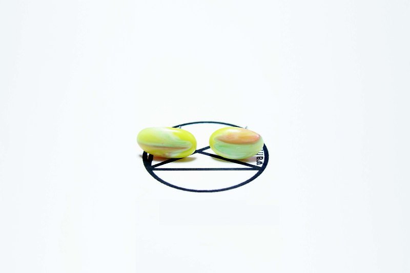 【Wahr】線條耳環(一對) - 耳環/耳夾 - 其他材質 黃色
