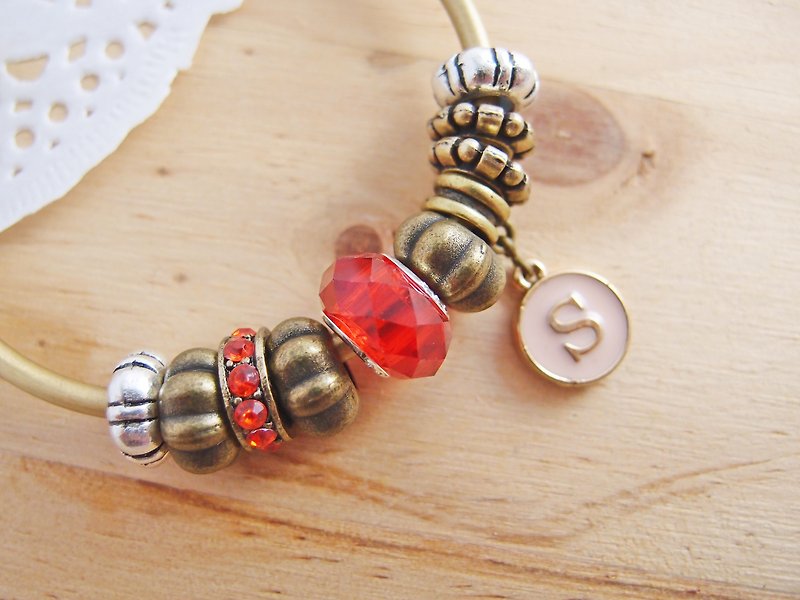 [Fire Sign] Exclusive Letter x Rhinestone x Bronze Open Bracelet - Bracelets - Other Materials Red