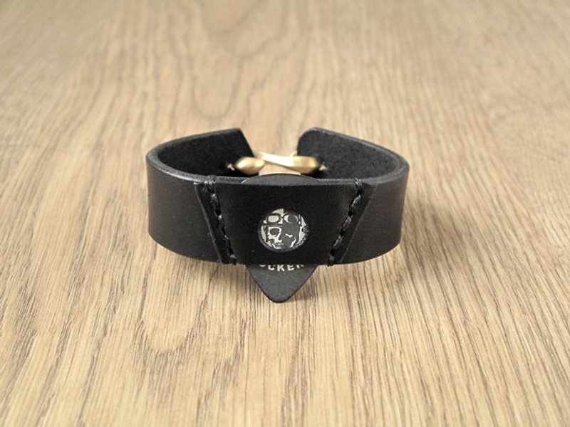 Guitar Pick combined with fashion life x leather bracelet/hand strap - Bracelets - Genuine Leather Black