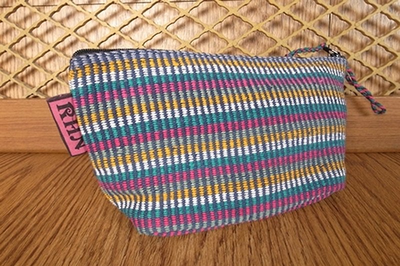 < Taiwan's exclusive hand-woven > Nepal RHN triangle Cosmetic / Universal bags (color pattern) - กระเป๋าเครื่องสำอาง - วัสดุอื่นๆ สีม่วง