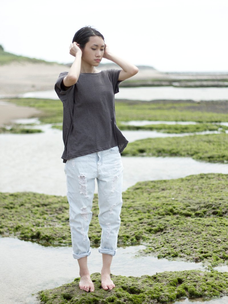 HB iron gray cotton short TEE - เสื้อยืดผู้หญิง - ผ้าฝ้าย/ผ้าลินิน สีเทา