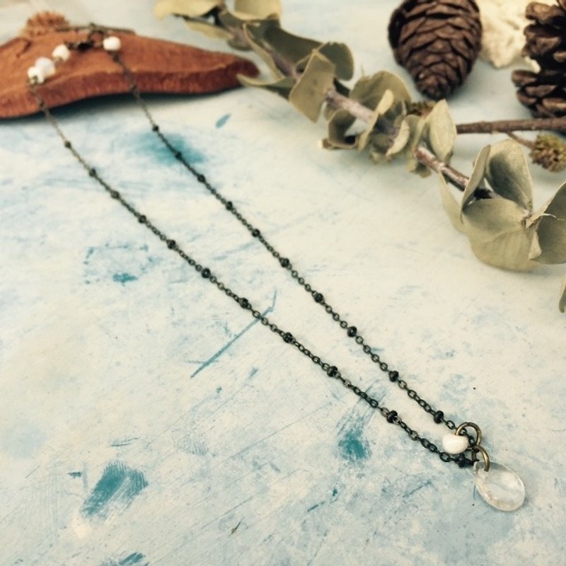 Transparent white glass beads necklace - สร้อยคอ - แก้ว ขาว