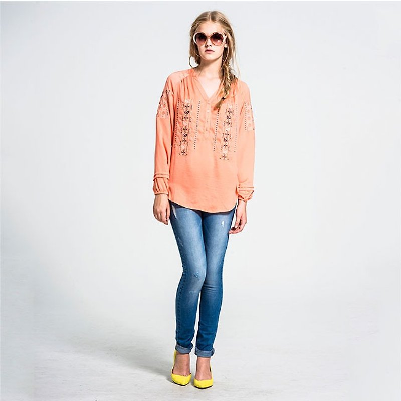 Female models totem embroidery shirt - Fenju NOVI - Women's Tops - Thread Orange