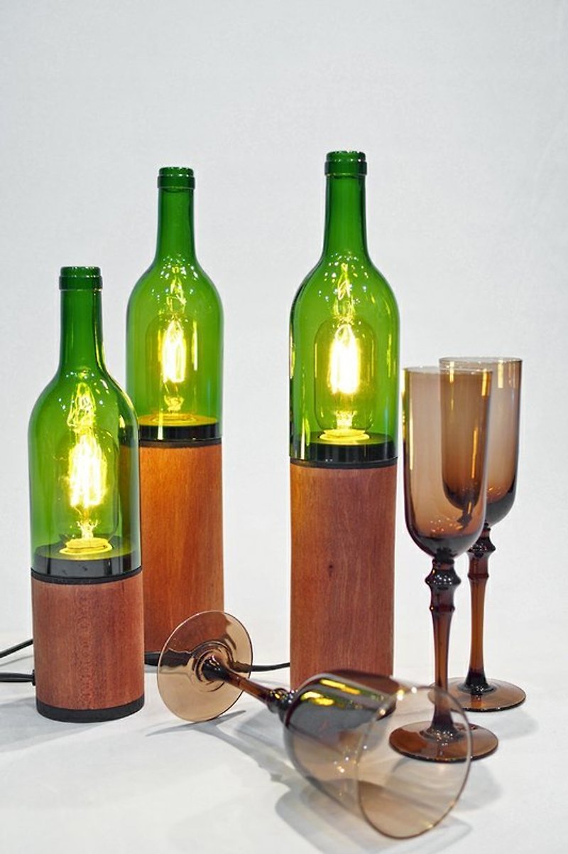 【創意燈飾】紅酒瓶燈 (二款) / 訂購加贈Hinoki護木油 ( 3ml罐裝 , 可用3-4次 ) 接單限定 3個工作天 - 燈具/燈飾 - 其他材質 綠色