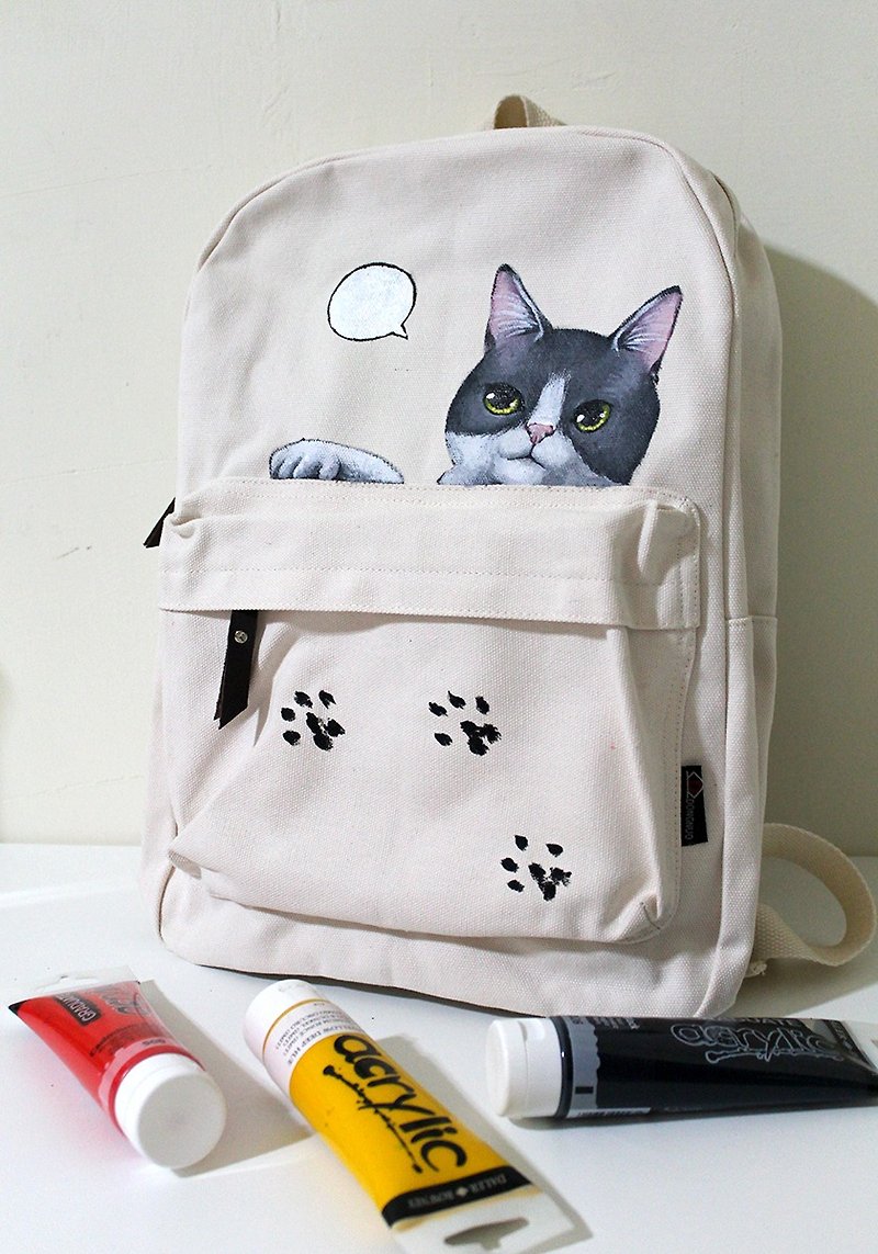Unique Acrylic の hand will Backpack - White gray cat - กระเป๋าเป้สะพายหลัง - ผ้าฝ้าย/ผ้าลินิน ขาว