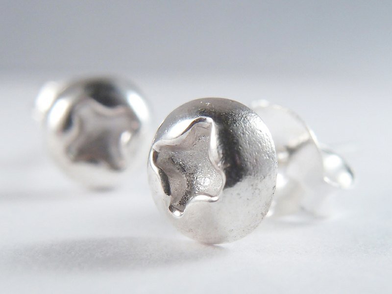 小螺絲頭純銀耳環 - 耳環/耳夾 - 其他金屬 灰色