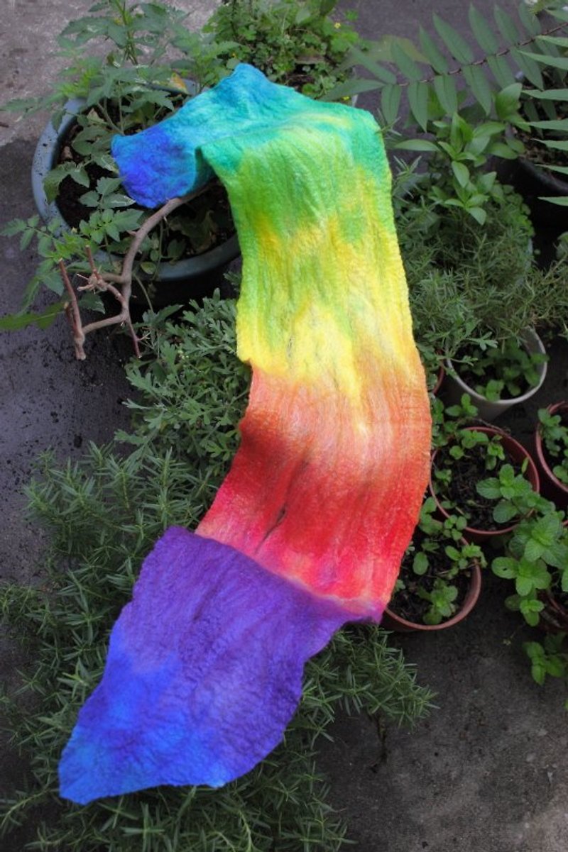 彩虹蠶絲美麗諾手染圍巾  僅此一條 - 絲巾 - 羊毛 多色