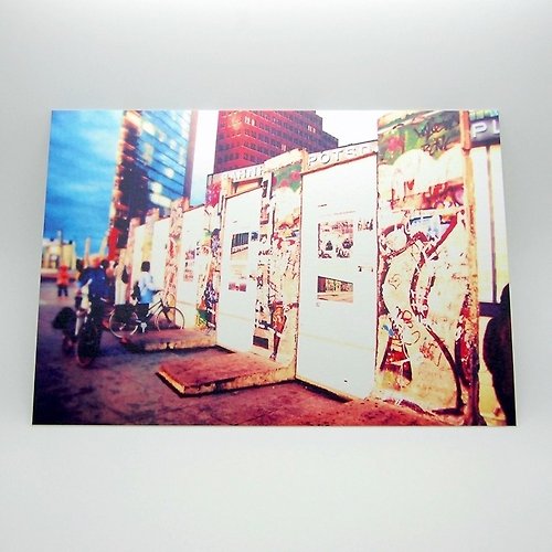 Hare's tail Lab 攝影明信片 | 城市小旅行 - 德國柏林-波茨坦廣場的圍牆殘片