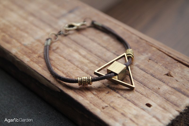 ▲ bronze triangle squares geometric bracelet