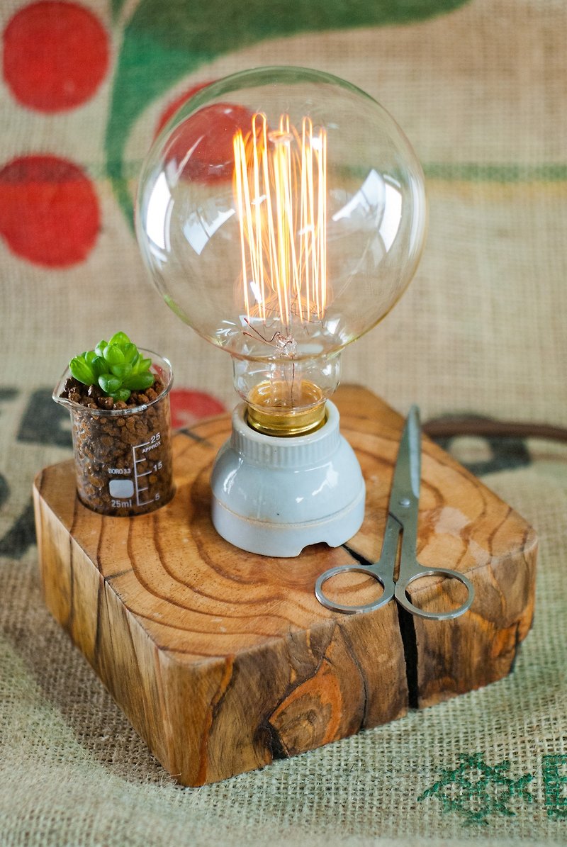 [Rain] pure hand-made hand-made workshop old camphor lamp [love of small things] ~ only a ~ - โคมไฟ - วัสดุอื่นๆ สีส้ม