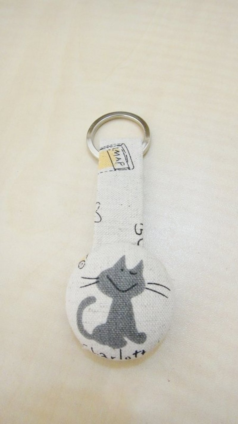 手感布釦鑰匙圈 - Cat - 鑰匙圈/鑰匙包 - 其他材質 卡其色