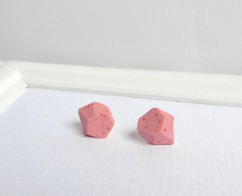 【N.U. Studio】陶瓷系列 隨性立體個性 粉色草莓糖耳環(可改夾式耳環) - 耳環/耳夾/耳骨夾 - 其他材質 粉紅色