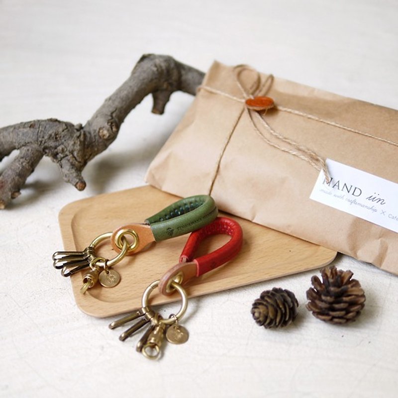 Japanese handmade leather key ring Made in Japan by TEHA AMANA - ที่ห้อยกุญแจ - หนังแท้ สีแดง
