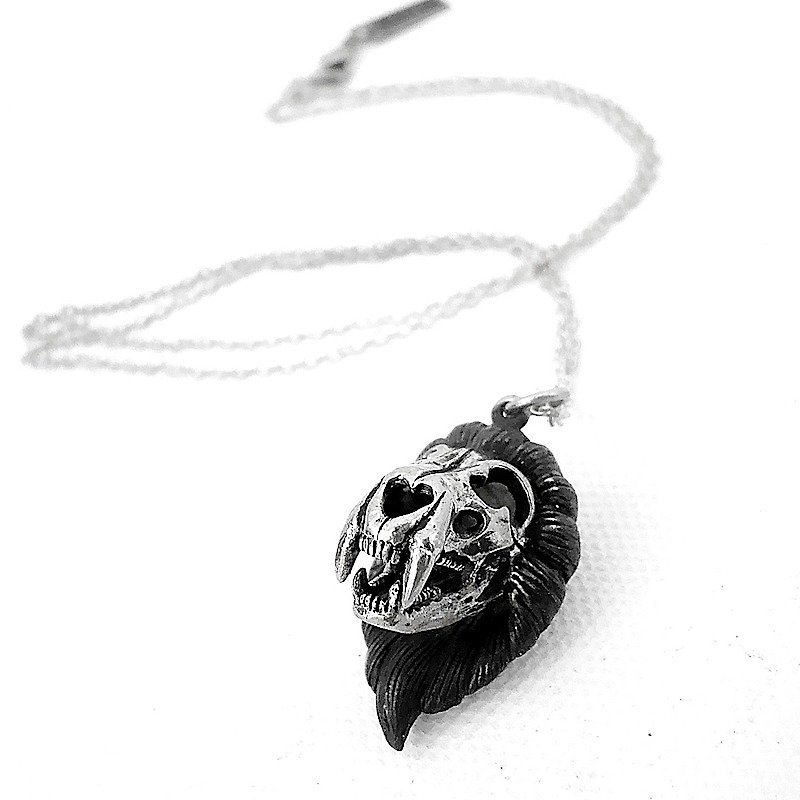 Zodiac pendant Lion skull for Leo in white bronze and oxidized antique color ,Rocker jewelry ,Skull jewelry,Biker jewelry - 項鍊 - 其他金屬 