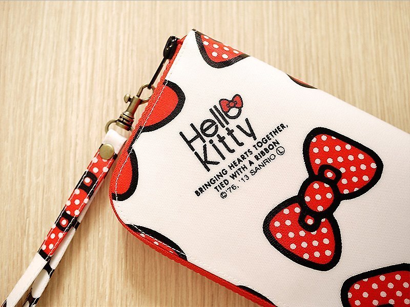 2013春夏新款Hello-Kitty。紅蝴蝶結防水長夾 - Wallets - Waterproof Material Red