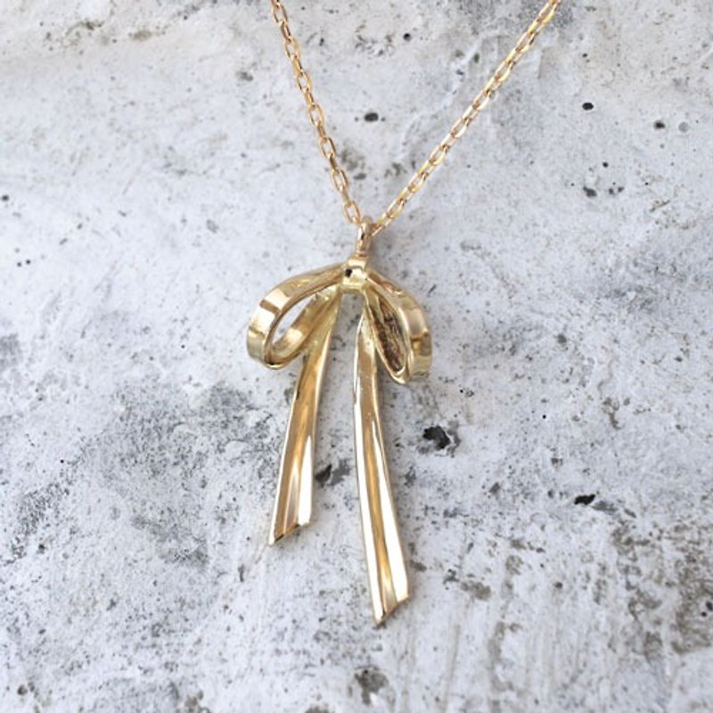 リボンのネックレス(K18YG) - 項鍊 - 其他金屬 金色