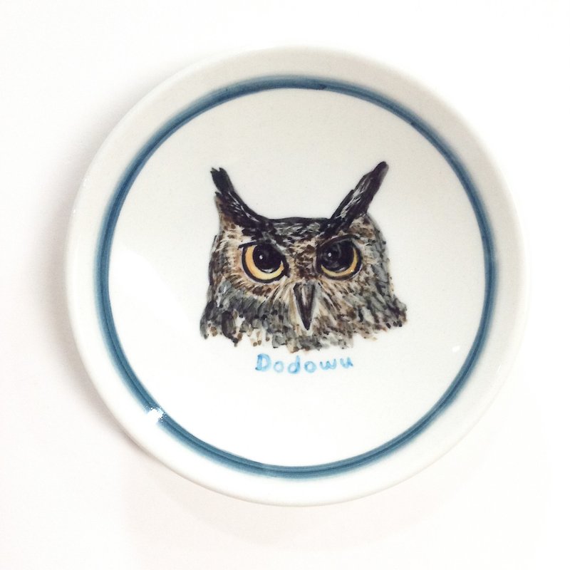 Lanyu horned owl dodowu/dark blue-[spot] Lanyu hand-painted small dish - จานเล็ก - เครื่องลายคราม สีนำ้ตาล