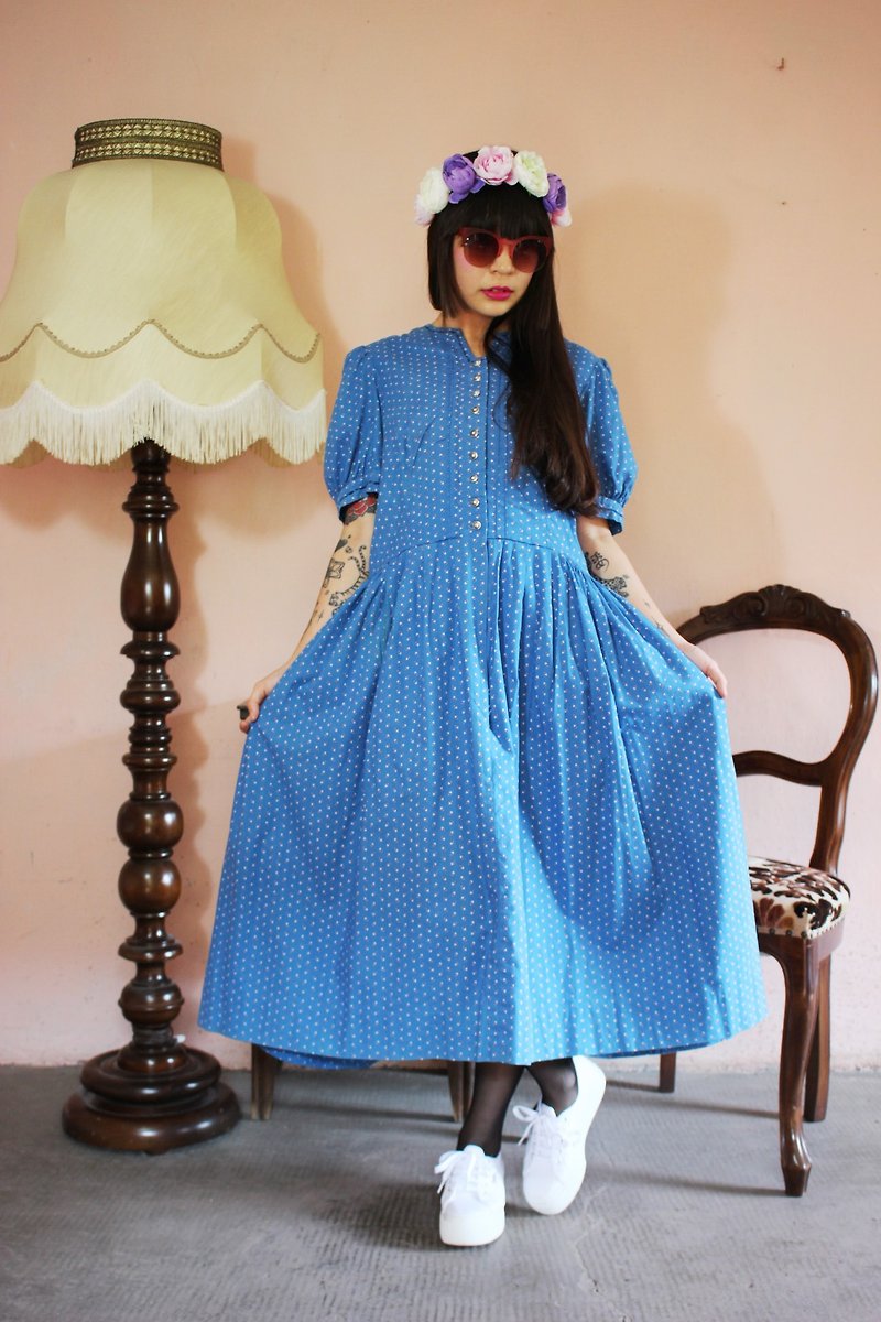 F1104 (Austrian traditional dress) blue cotton floral vintage dress (wedding / picnic / party) - ชุดเดรส - วัสดุอื่นๆ สีน้ำเงิน