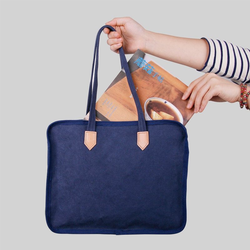 Mushrooms Mogu canvas bag / flat bag / book bag / thick toast (deep blue) - Laptop Bags - Other Materials Blue