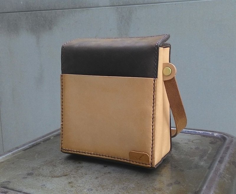 Ear-small portable toast bag/handbag - กระเป๋าคลัทช์ - หนังแท้ สีดำ