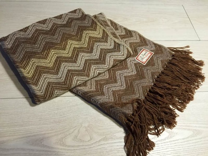 Peru alpaca scarf shawl handmade Yamagata pattern - gray khaki - Scarves - Other Materials Brown