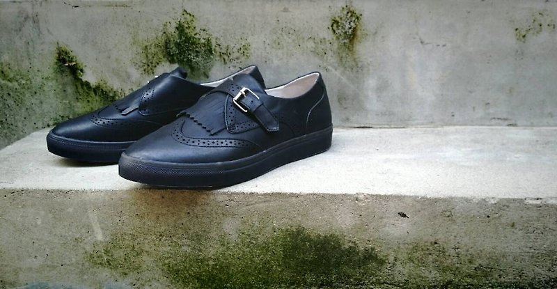Painting # 961 || Munch run up engraved Munch shoes small thick low 3 cm high black || - Women's Oxford Shoes - Genuine Leather Black