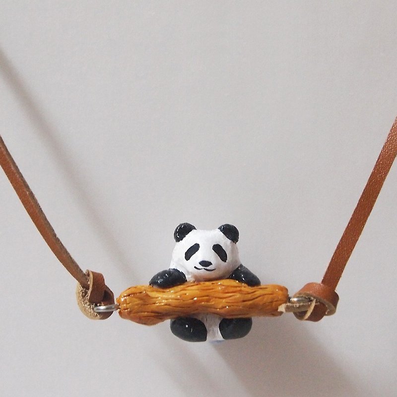 熊貓動物手工手繪頸鏈/墜子 Panda handmade necklace - 頸鏈 - 其他材質 多色