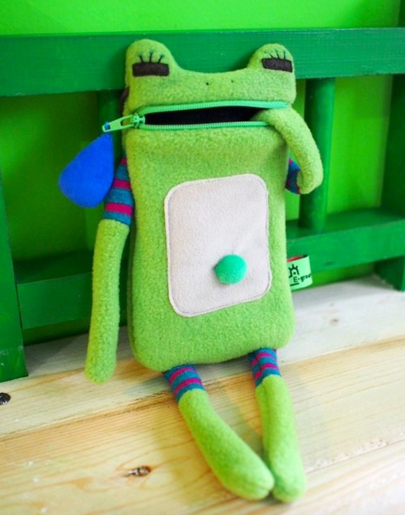 E*group mouth bag apple green navel iphone 6. i7 cell phone bag frog - อื่นๆ - วัสดุอื่นๆ สีเขียว